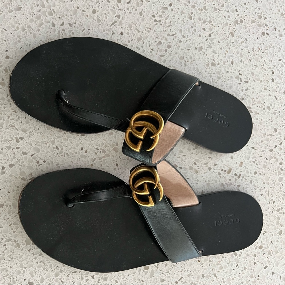 Gucci Marmont Thong Sandals